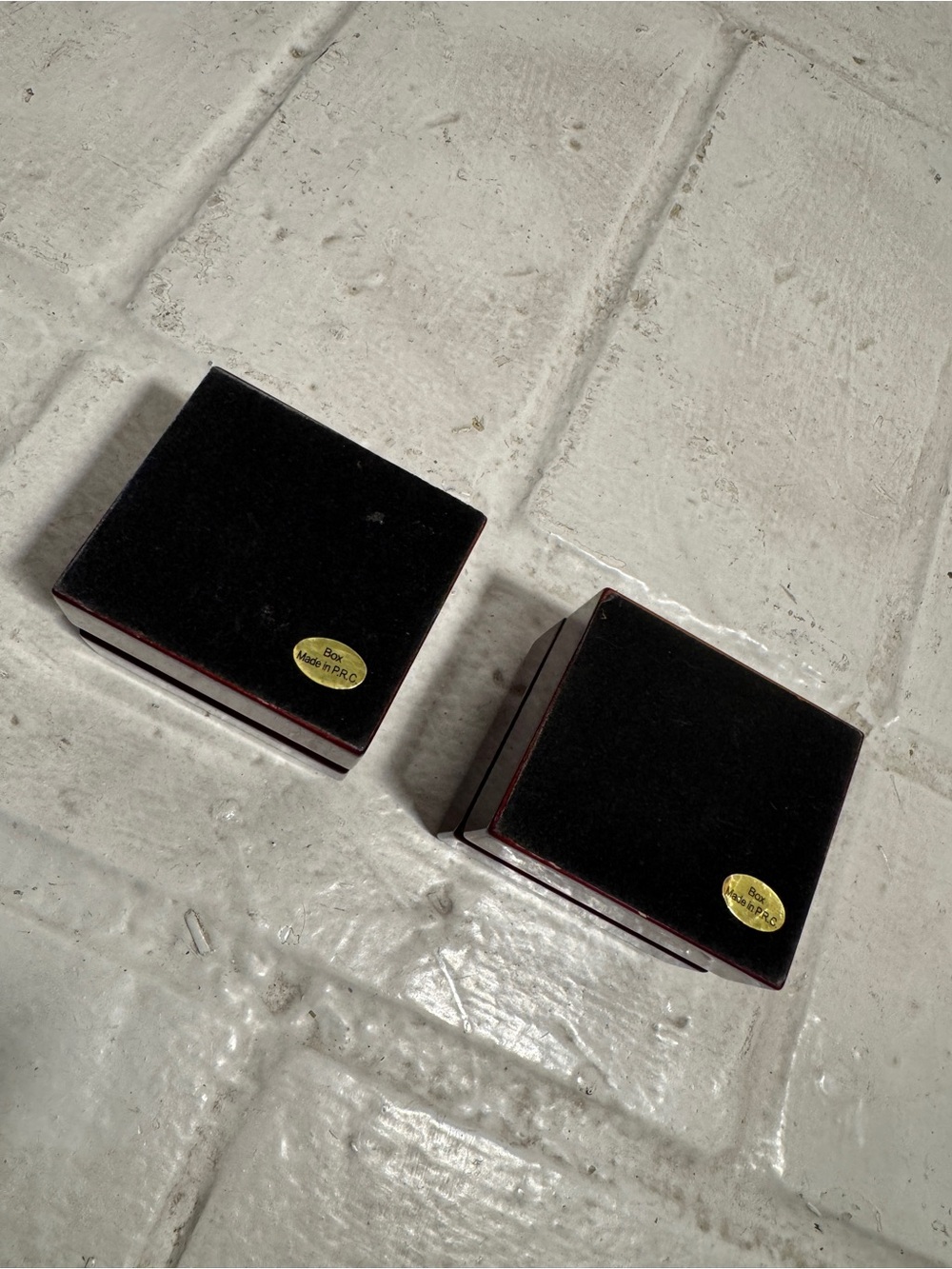 Set of 2 Sturdy Glossy Mahogany-like finish Ring Presentation Boxes 2.5" x 2.25" - Picture 2 of 10